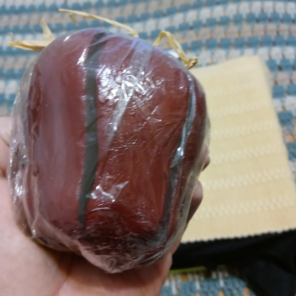 NWT apple cinnamon candle